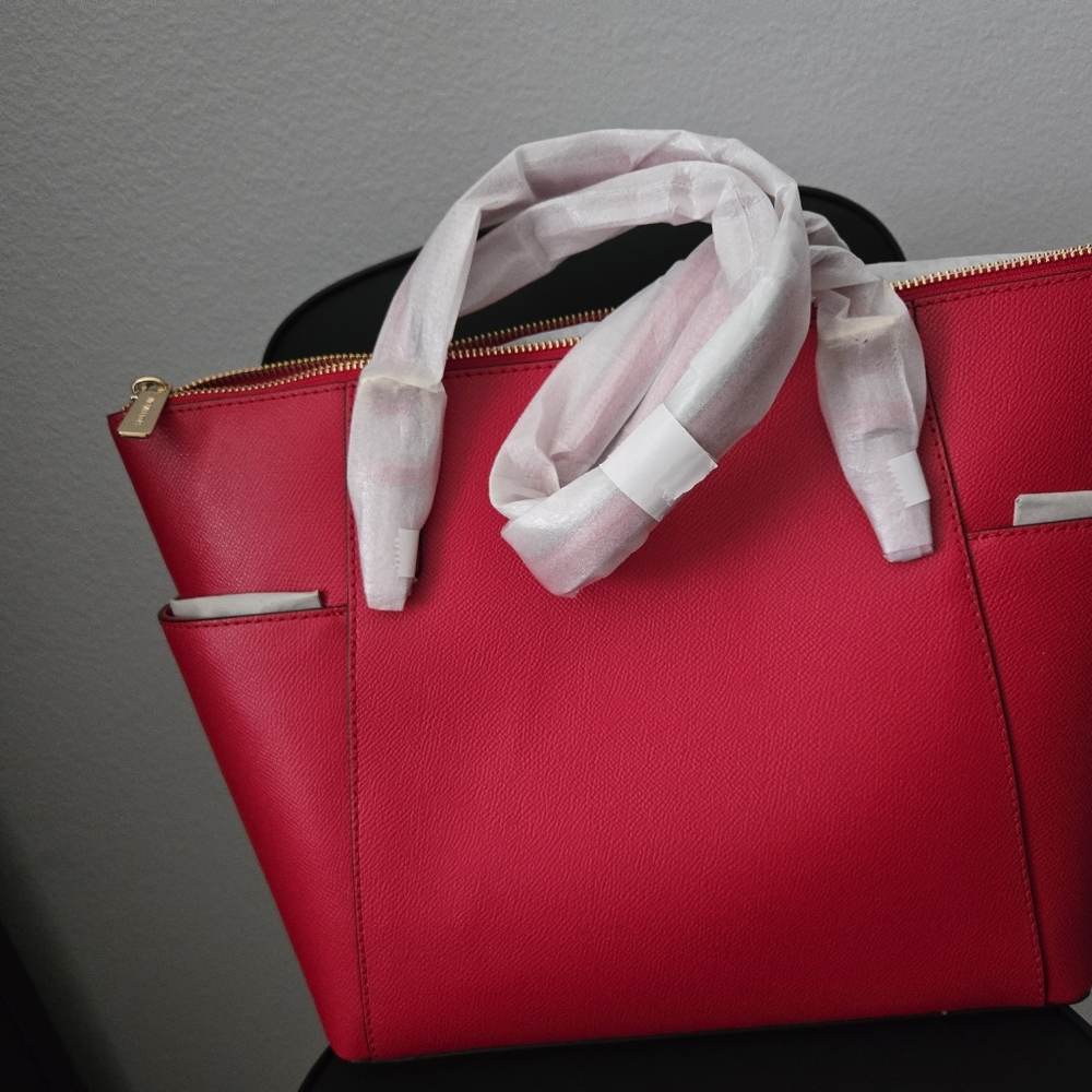 Michael Kors Jet Set Tote Red - Perfect for Christmas! - Picture 12 of 12